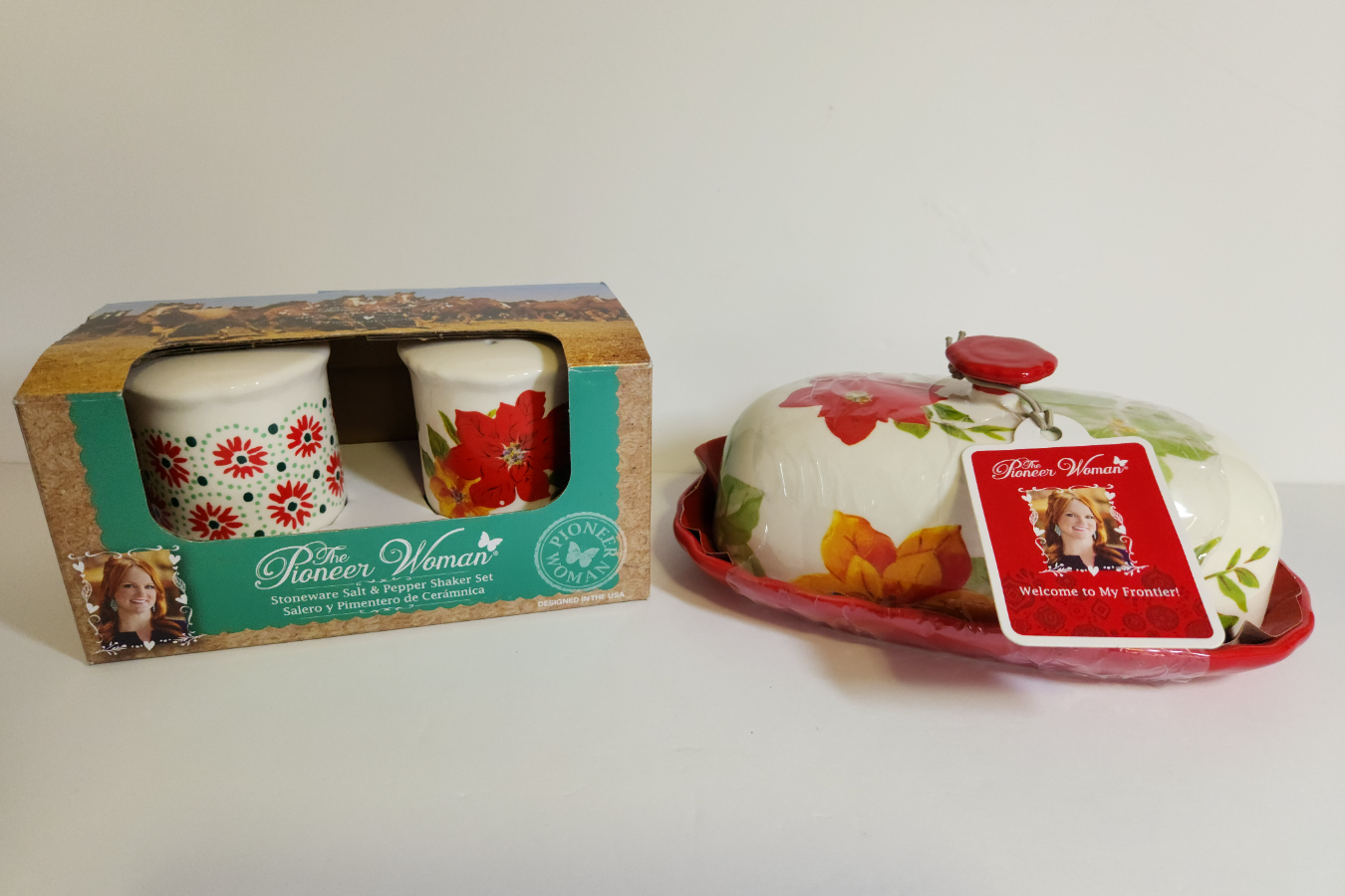 New -  Pioneer Woman - Set