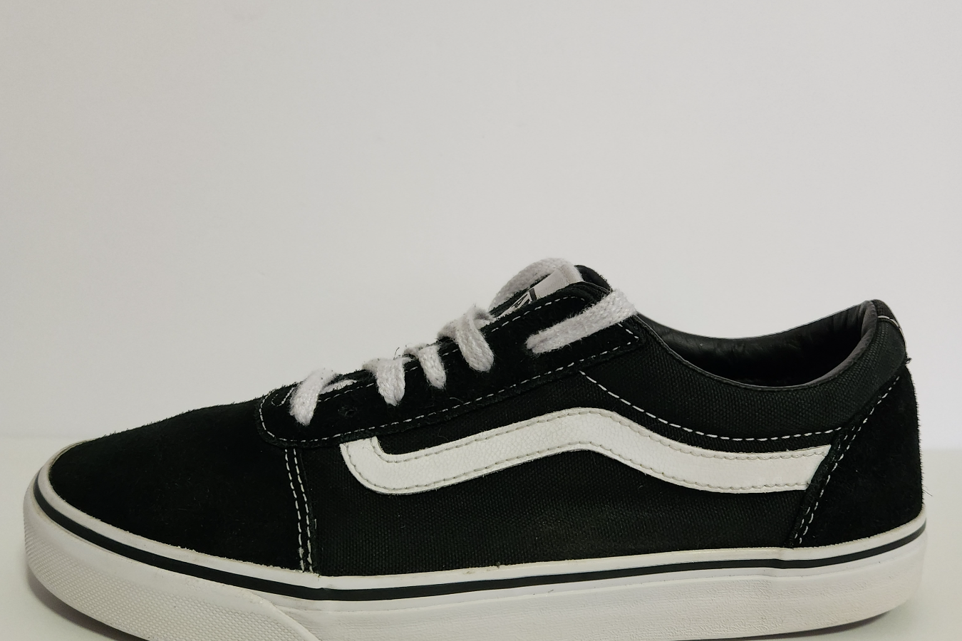 8.5 - Vans Shoes