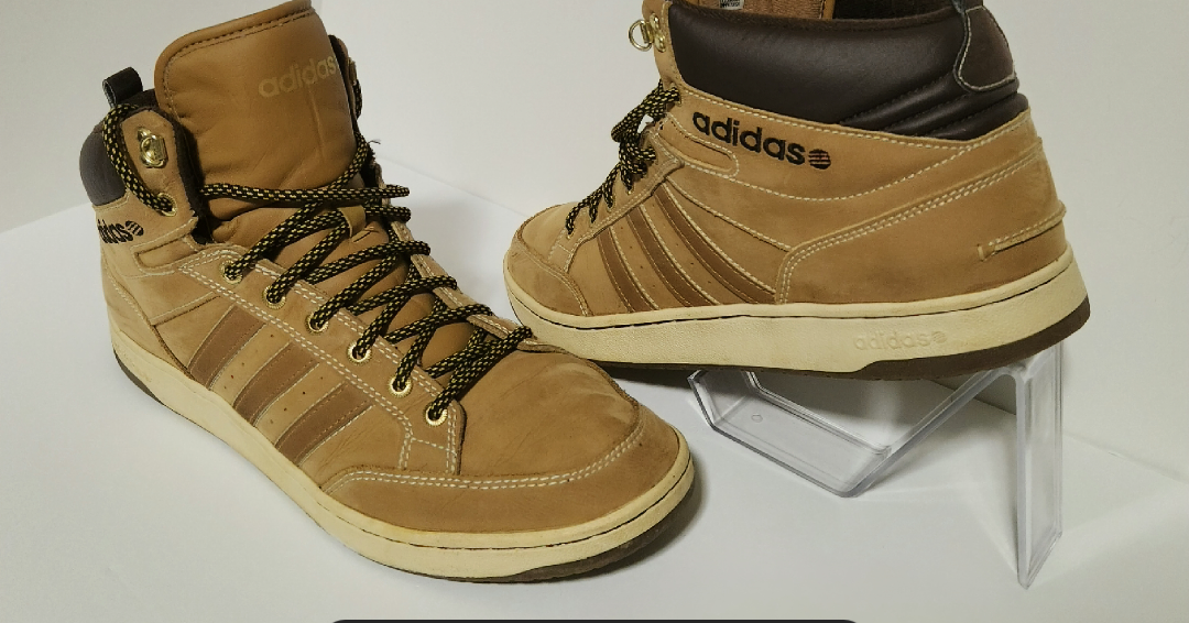 14 - Men's Adidas Boots