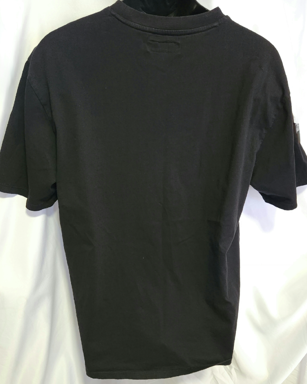 M - Men's graphic tee