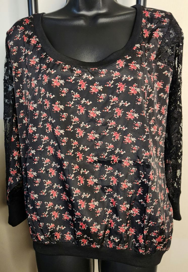 L - Black Rose Shirt