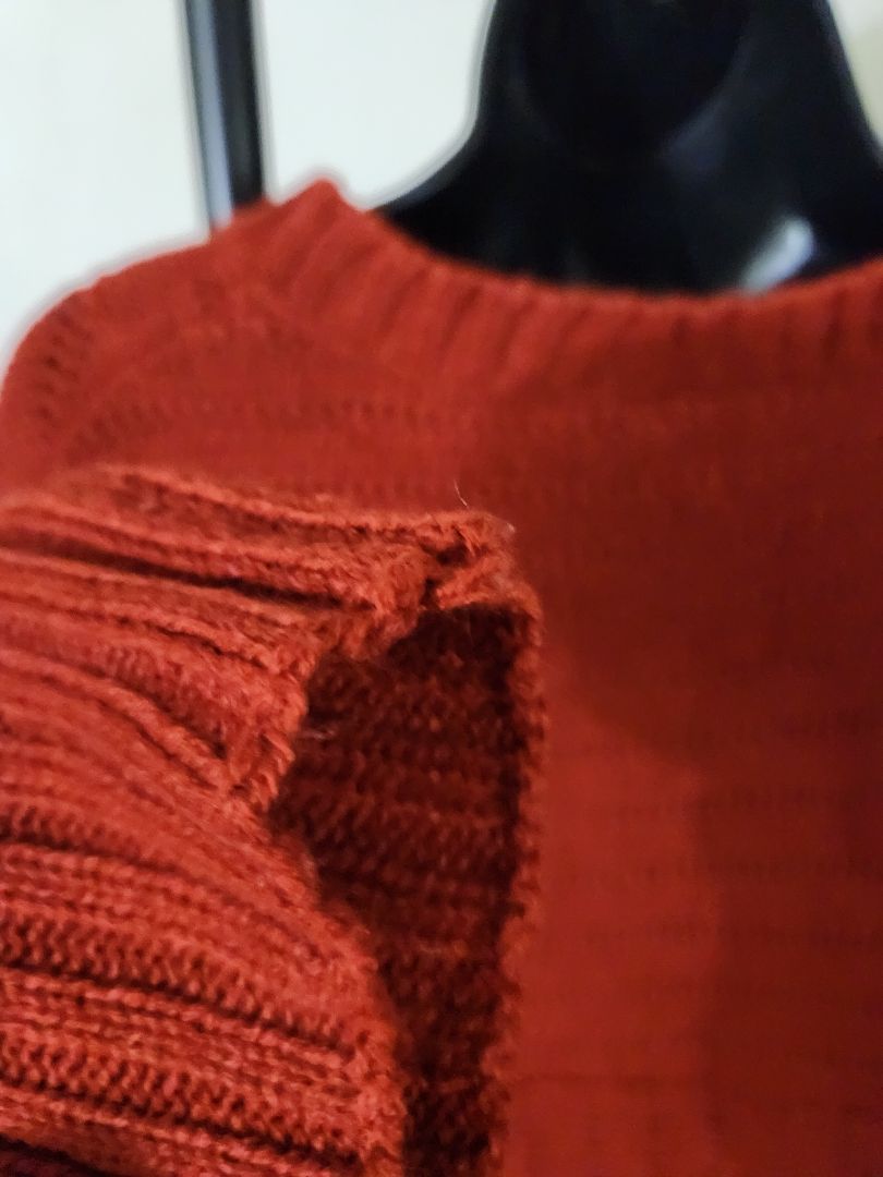 1X - Rust Sweater