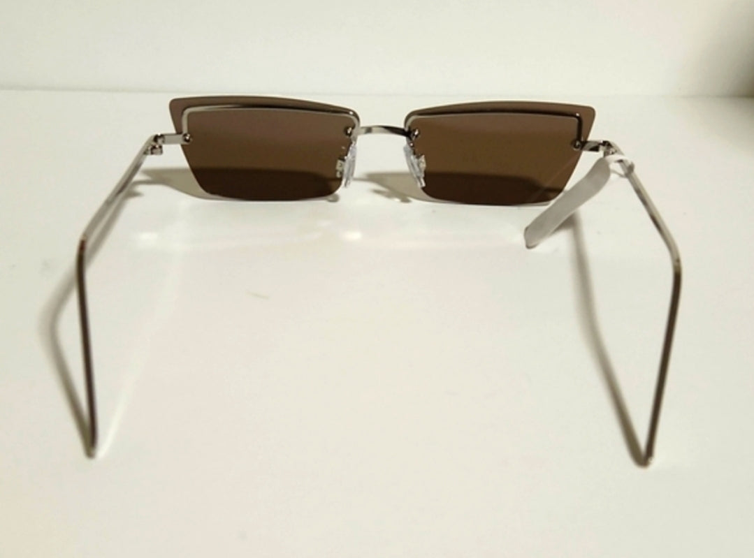 Cat eye sunglasses