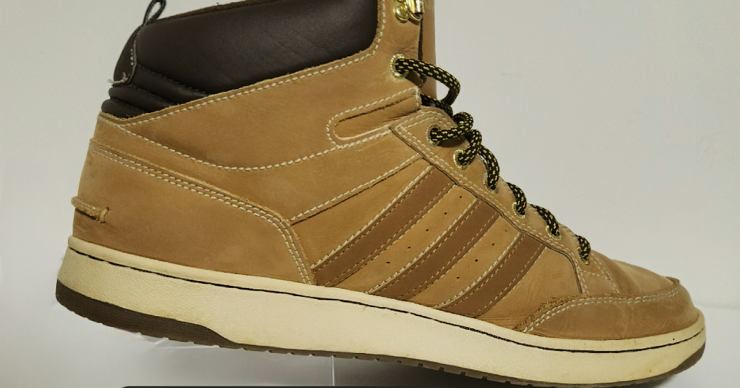 14 - Men's Adidas Boots