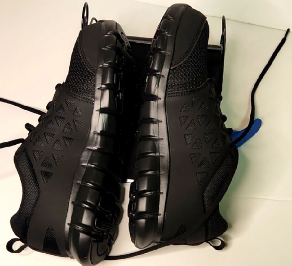 Unisex Reebok - Men 5.5M / Women 7.5M