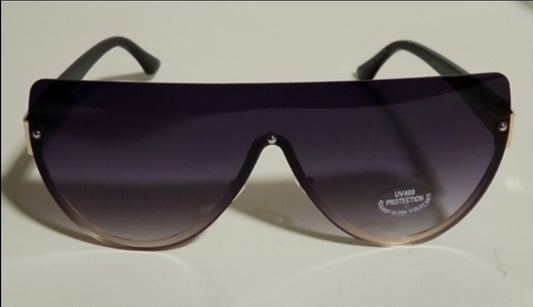 Wide lens fashion sunglasses